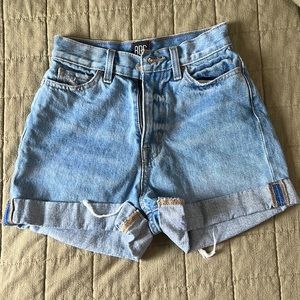 BDG Mom High Rise Shorts